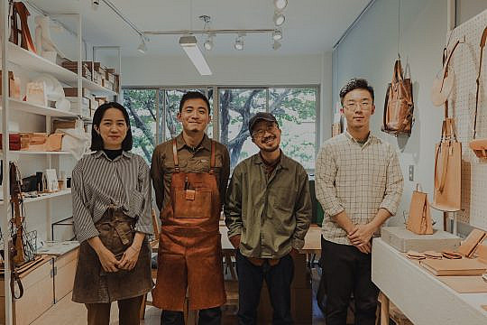 Handmade Leather Brand GreenRoom in Taiwan Offers Quality and Goods in Life