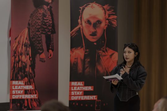 Josslyn Shi: Ganadora de las categorías General y de Elección del Público del concurso internacional.