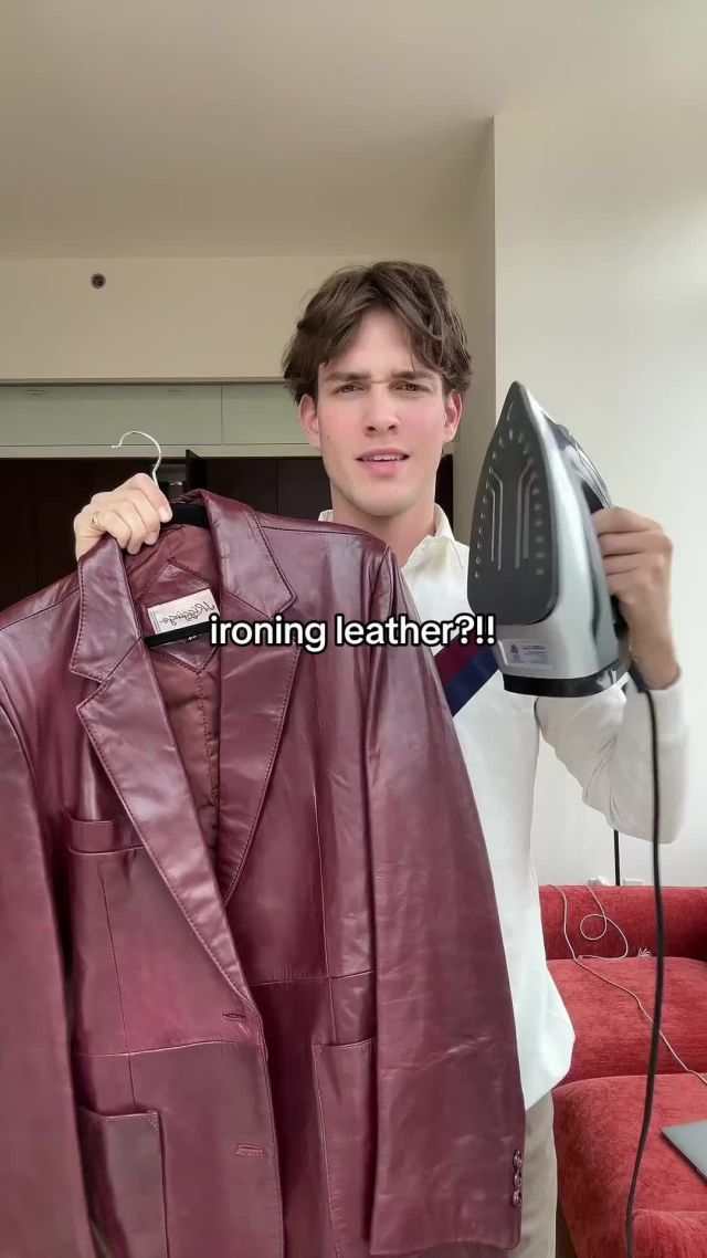Crinkled leather jacket and don't know what to do with it? @lucamornet showcasing the delicate process of ironing leather. Witness the transformation as he restores and refines this timeless material to its full glory ð¼⁠
⁠
via: @lucamornet